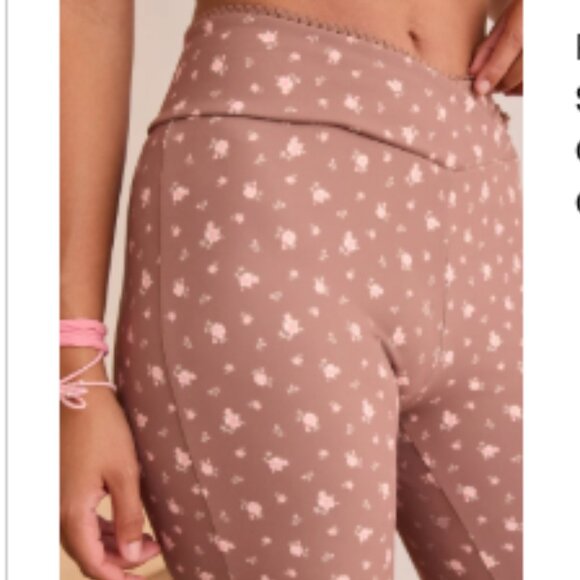 Altar'd State Brown All Set Floral Flare Leggings NEW - Picture 2 of 5